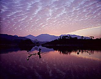 ATLUS新作《暗喻幻想：ReFantazio》现已发布可游玩完整开篇内容的免费体验版！